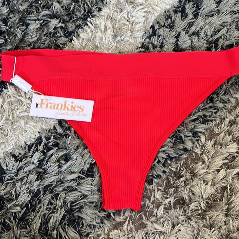 NWT Frankie’s Bikinis Ribbed Bikini Set - Picture 8 of 8